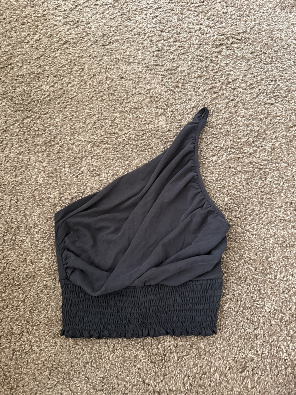 urban outfitters one shoulder crop